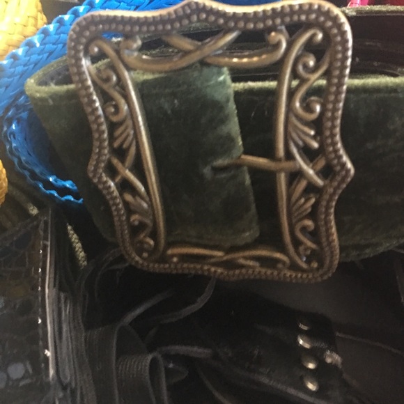 26 belts size large and medium almost every color - Picture 3 of 4